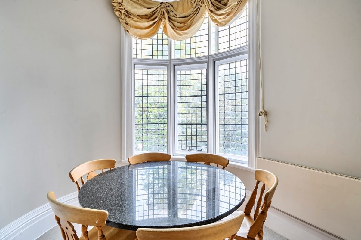 Flat Redington Road in Greater London