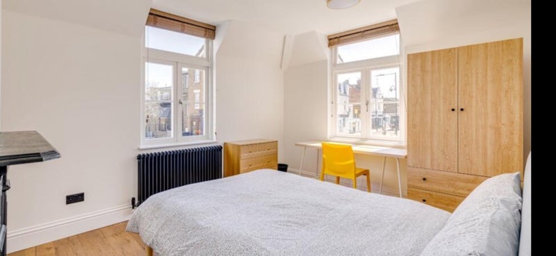Room Munster Road in Greater London