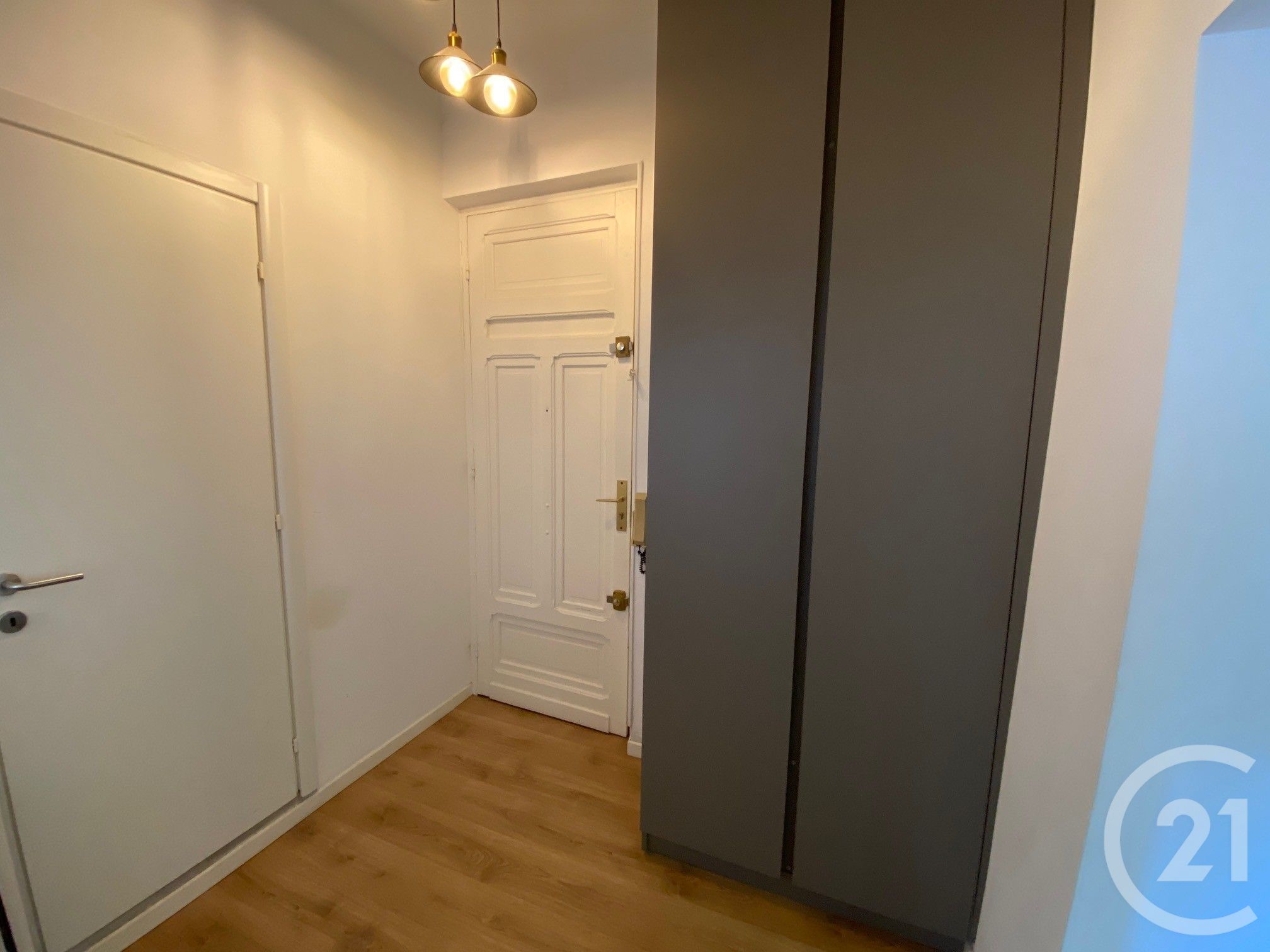 Flat Rue Desboutin in Nice