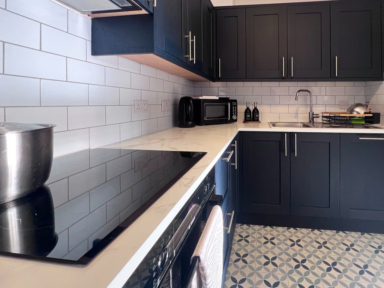 Flat Longfield Drive in Greater London