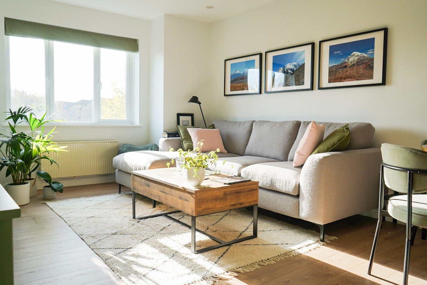 Flat Longfield Drive in Greater London