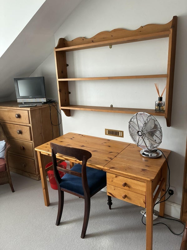 Room Ritherdon Road in Greater London