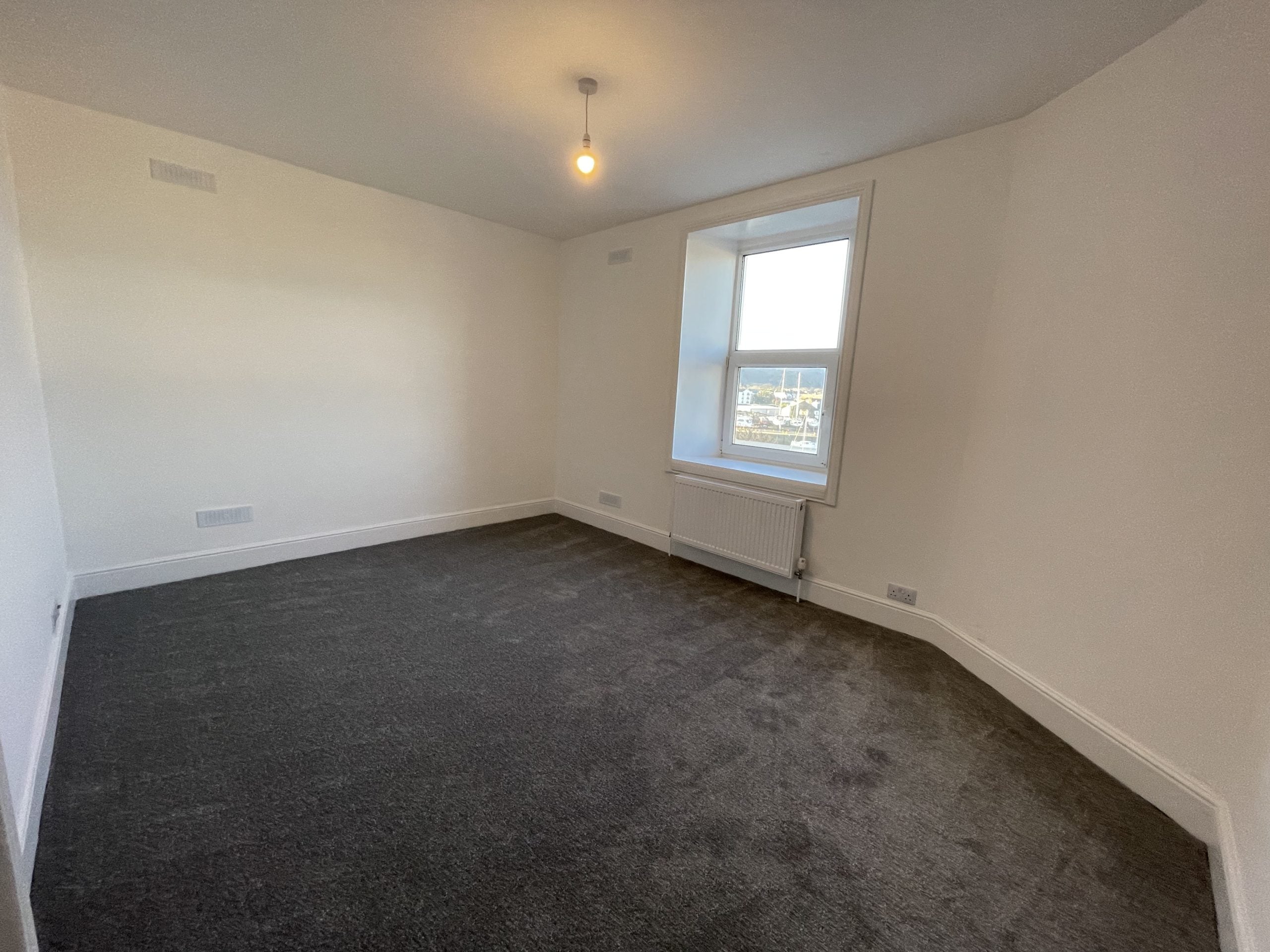 Flat West Quay in Ramsey