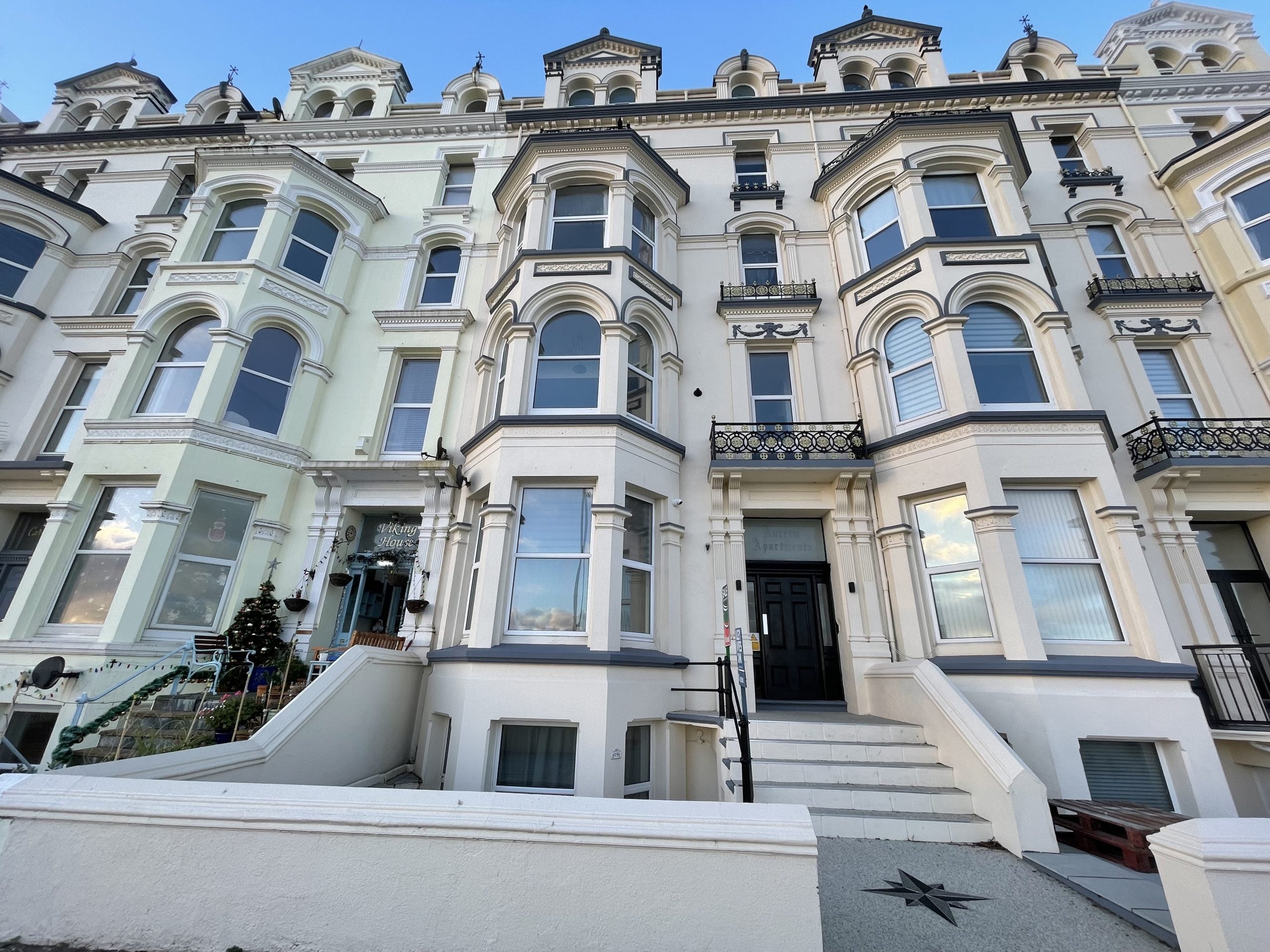 Flat West Quay in Ramsey
