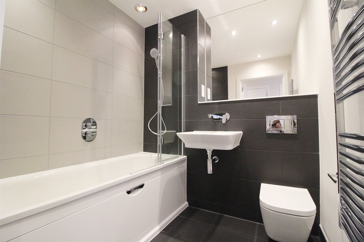 Flat Padworth Avenue in Reading