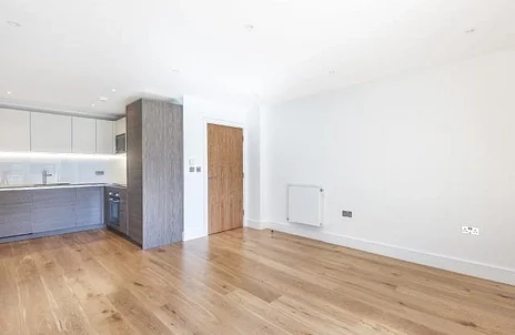 Flat Silverworks Close in Greater London