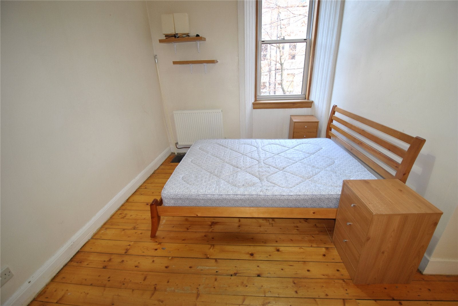 Flat Stewart Terrace in City of Edinburgh