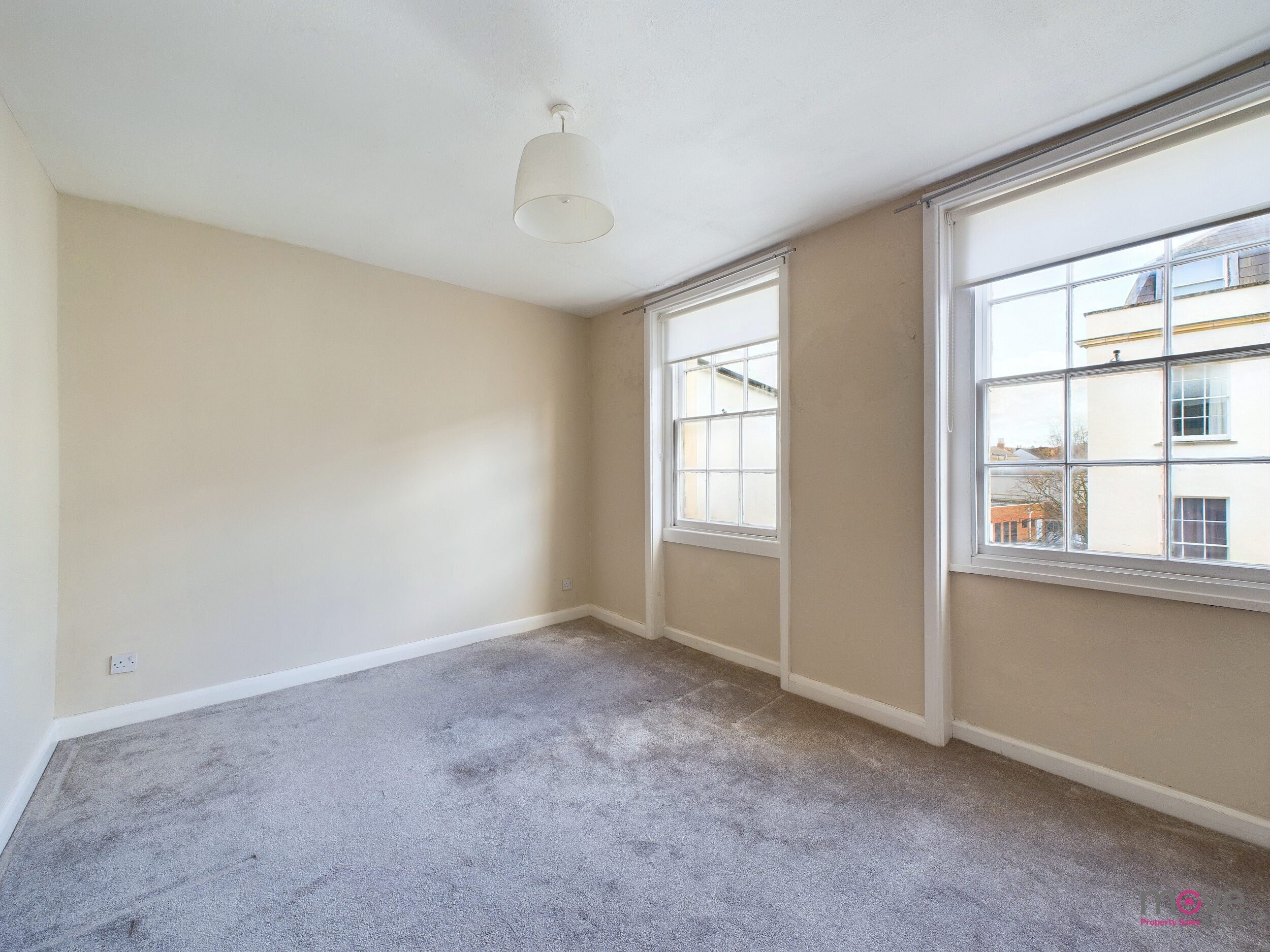 Flat Saint Georges Place in Cheltenham