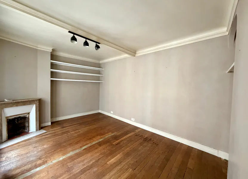 Appartement Rue Pouchet à Paris