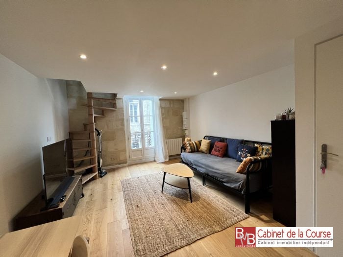 Flat Rue Jean Soula in Bordeaux