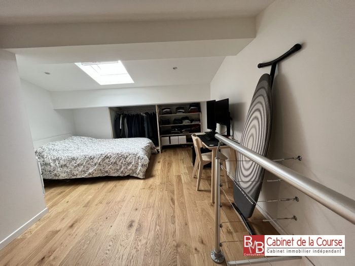 Flat Rue Jean Soula in Bordeaux
