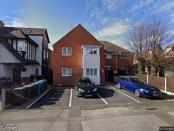 Flat Carlyle Road in Rushcliffe