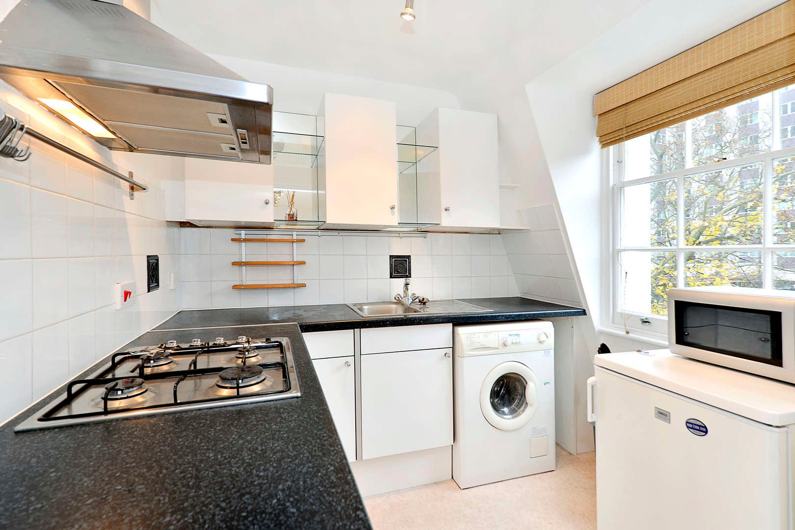 Flat Lillie Road in Greater London