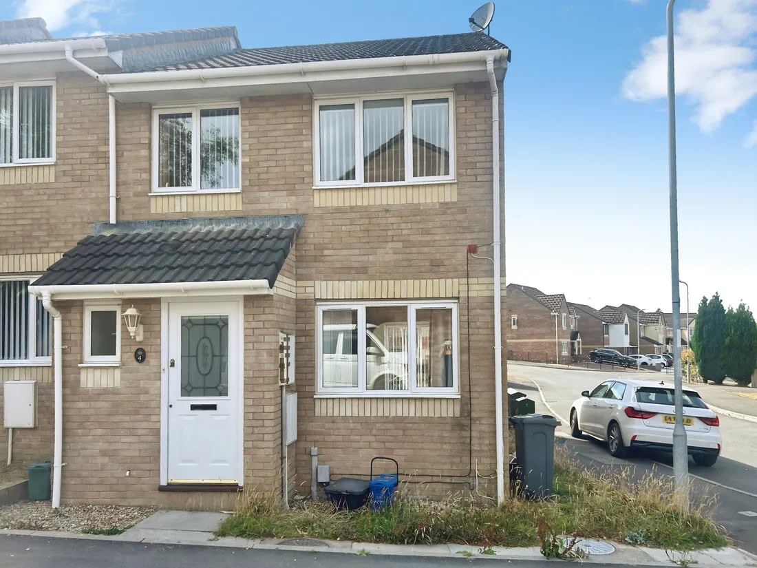 House Clos Ysbyty in Neath