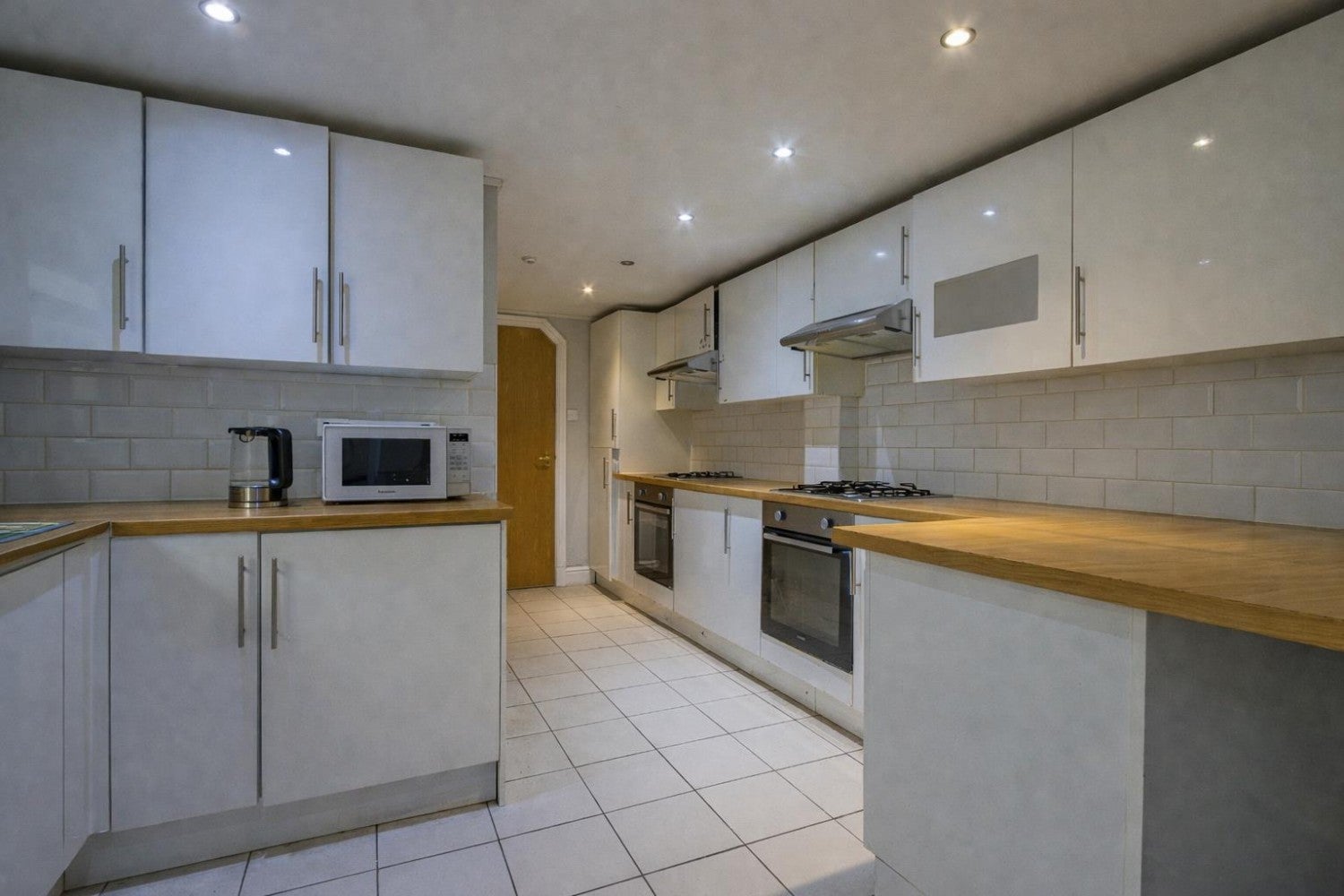 Flat Merthyr Street in Cardiff