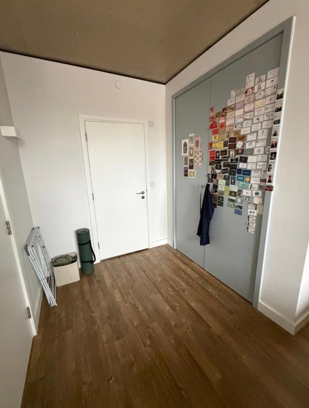 Room Wellers Way in Greater London