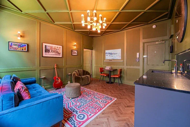 Flat Wardour Street in City of Westminster