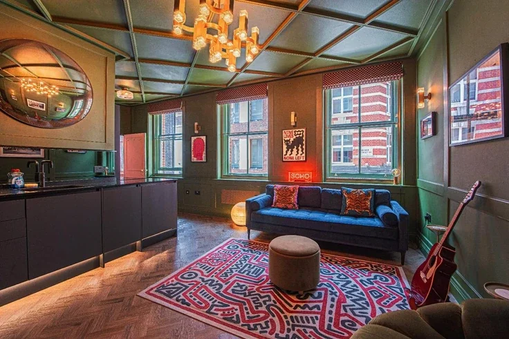 Flat Wardour Street in City of Westminster