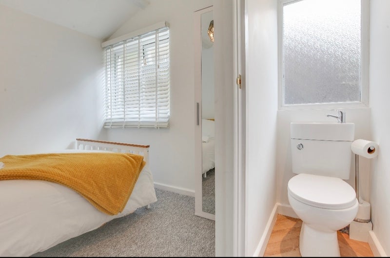 Room Dunmow Road in East Hertfordshire