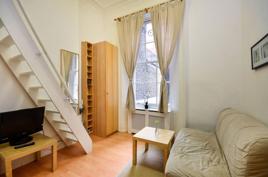 Flat Claverton Street in City of Westminster