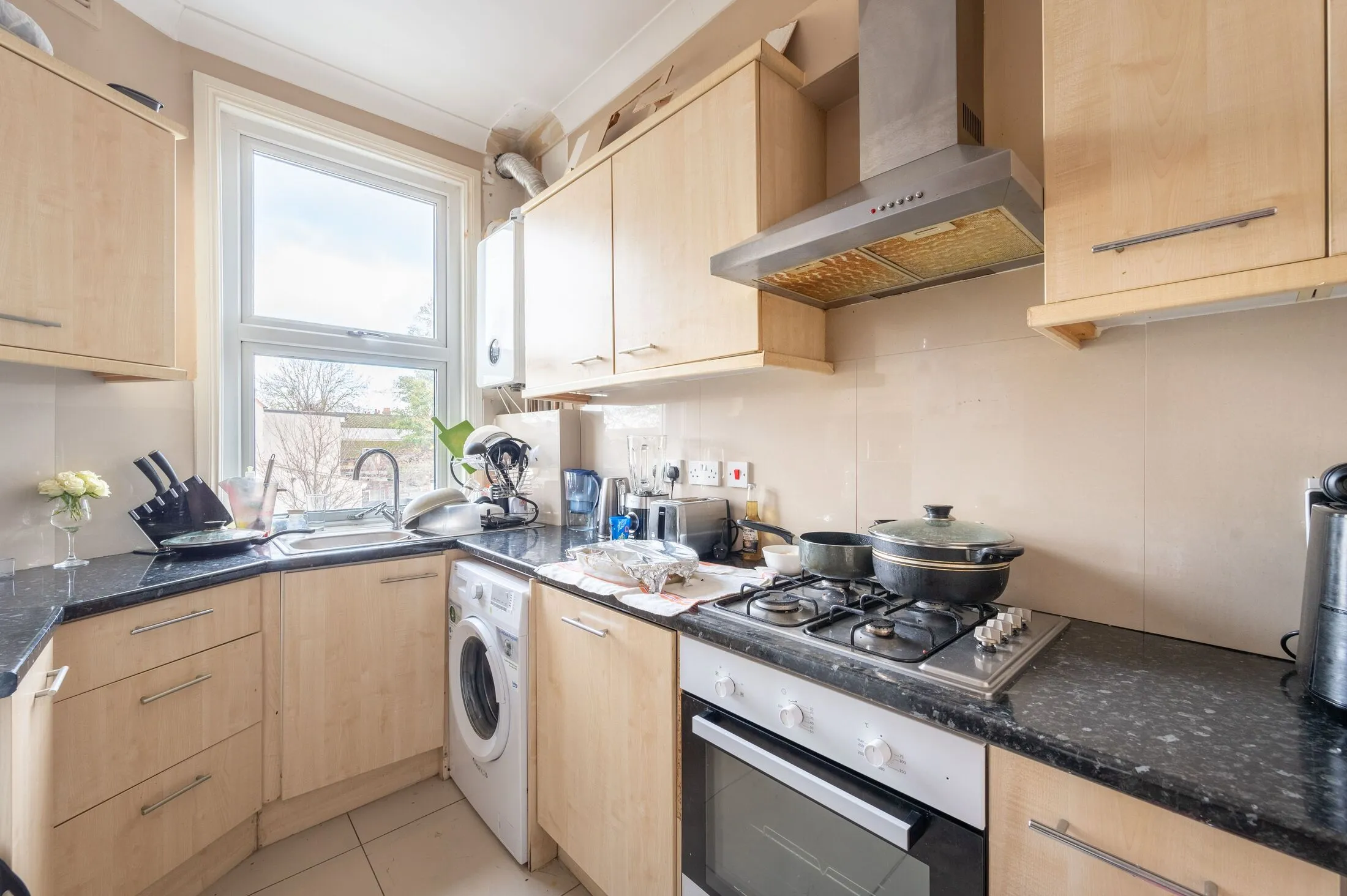 Flat Estreham Road in Greater London