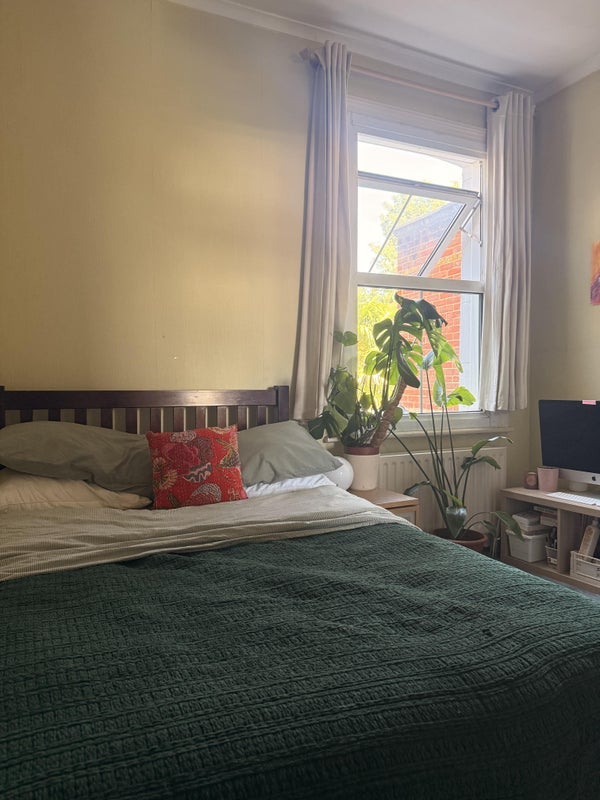 Room Fairlawn Road in Greater London
