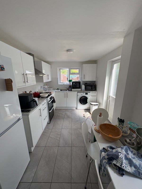 Room Elizabeth Road in Greater London