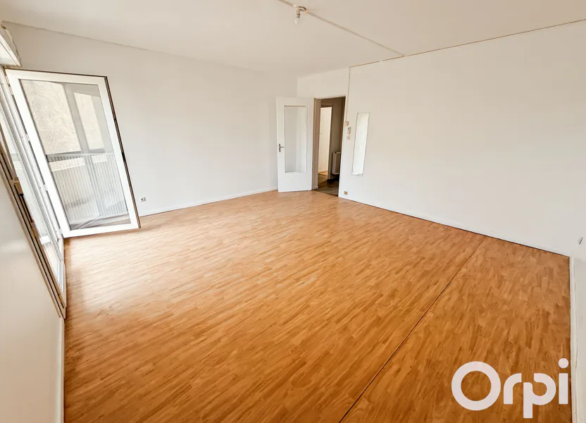 Appartement Avenue André Rombeau à Bollène
