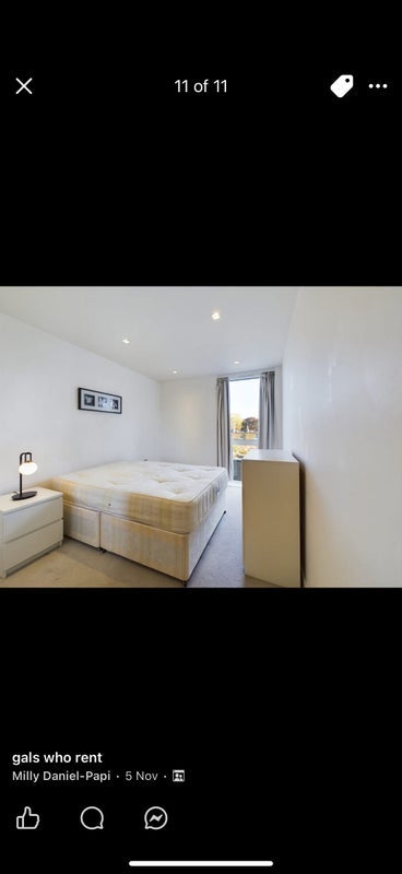 Flat Micawber Street in Greater London