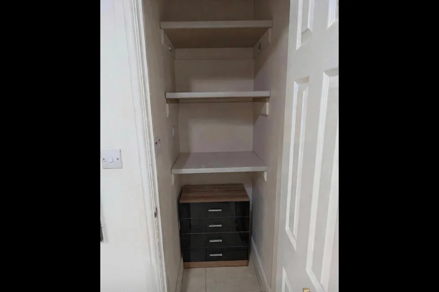 Room Talgarth Walk in Greater London