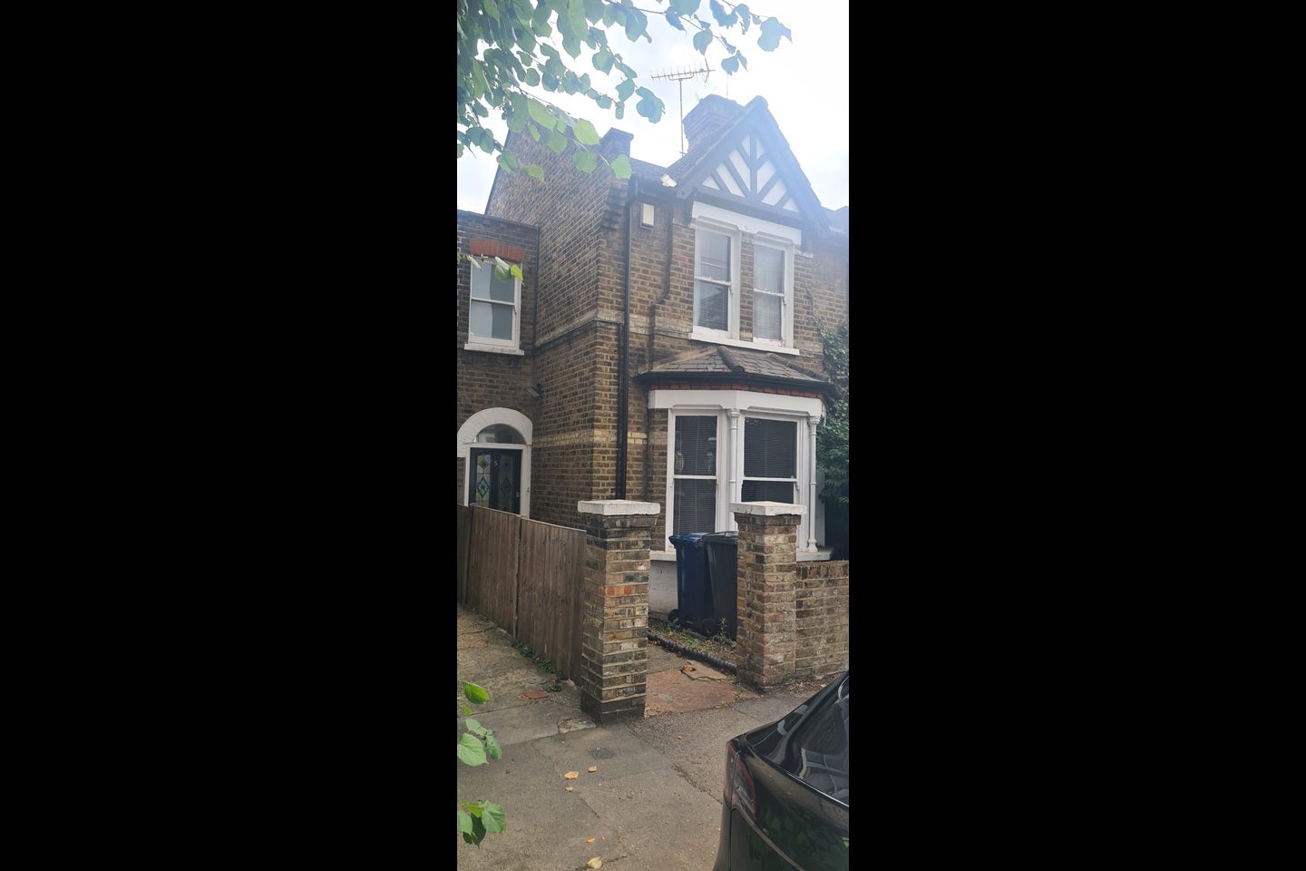 House Hastings Road in Greater London
