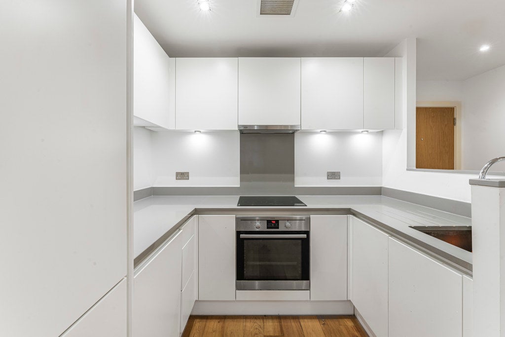 Flat Palmers Road in Greater London