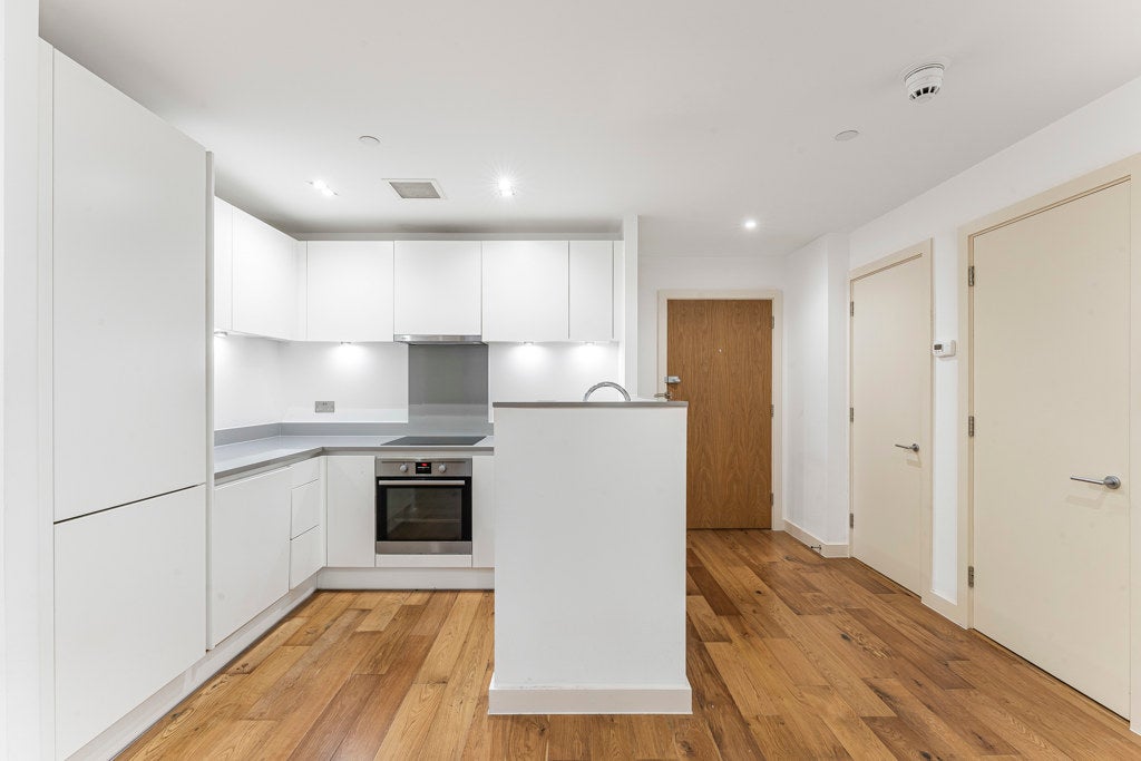 Flat Palmers Road in Greater London