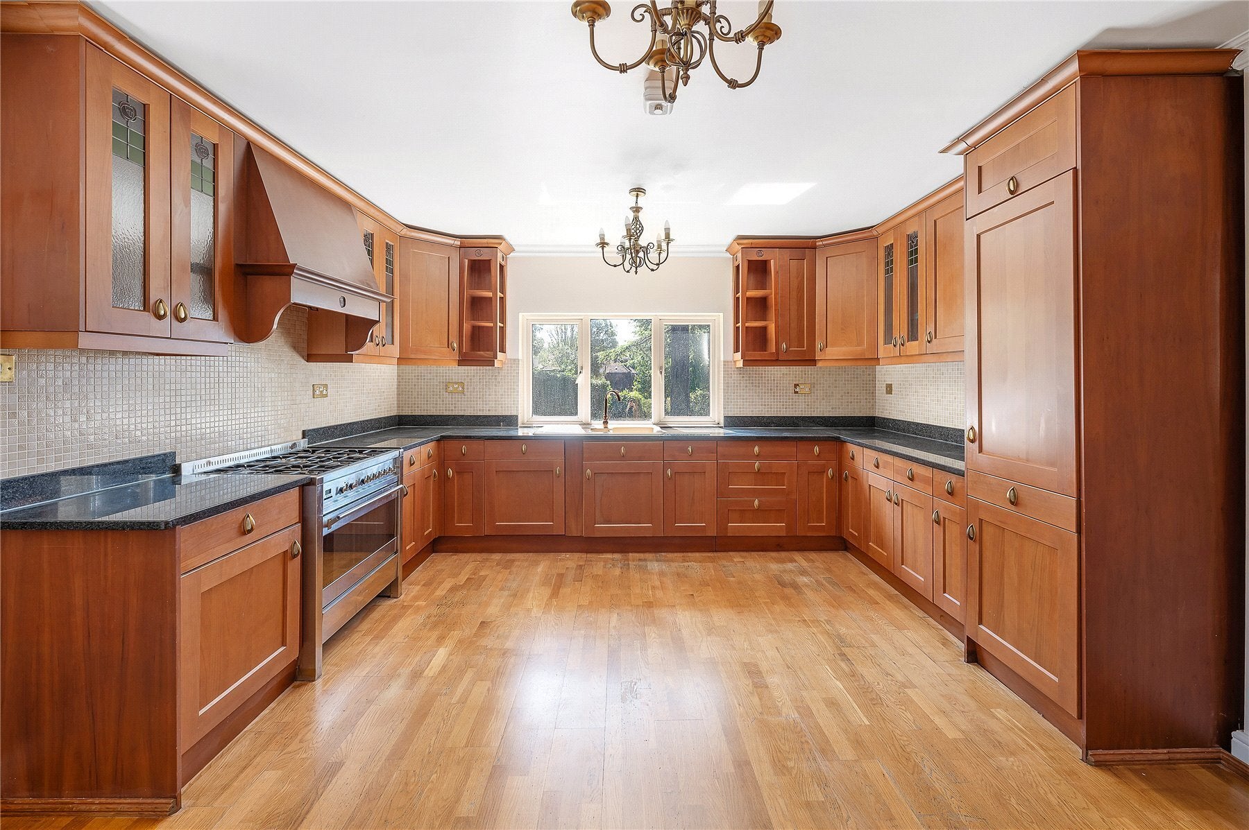House Ballard Close in Greater London