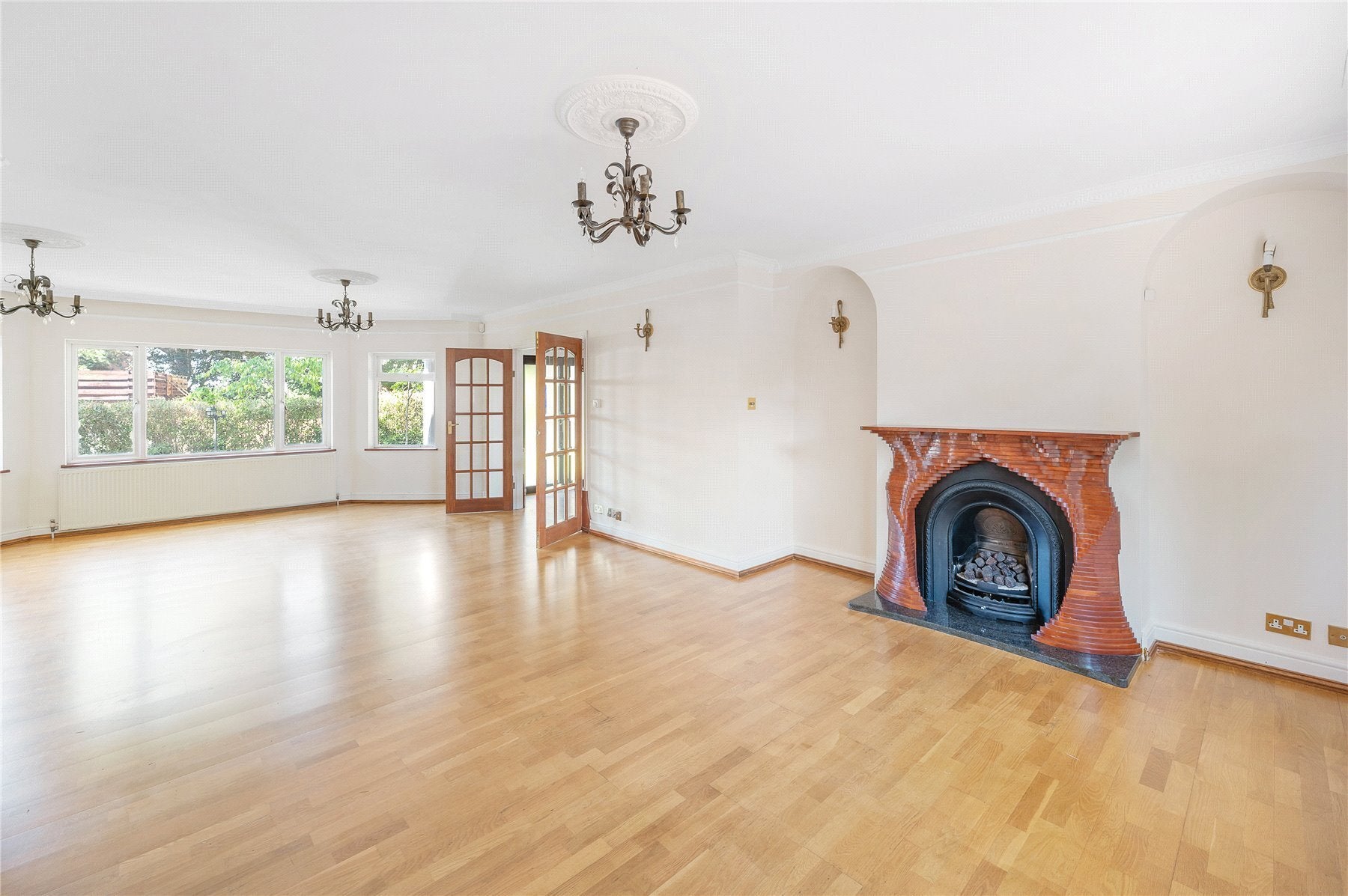 House Ballard Close in Greater London