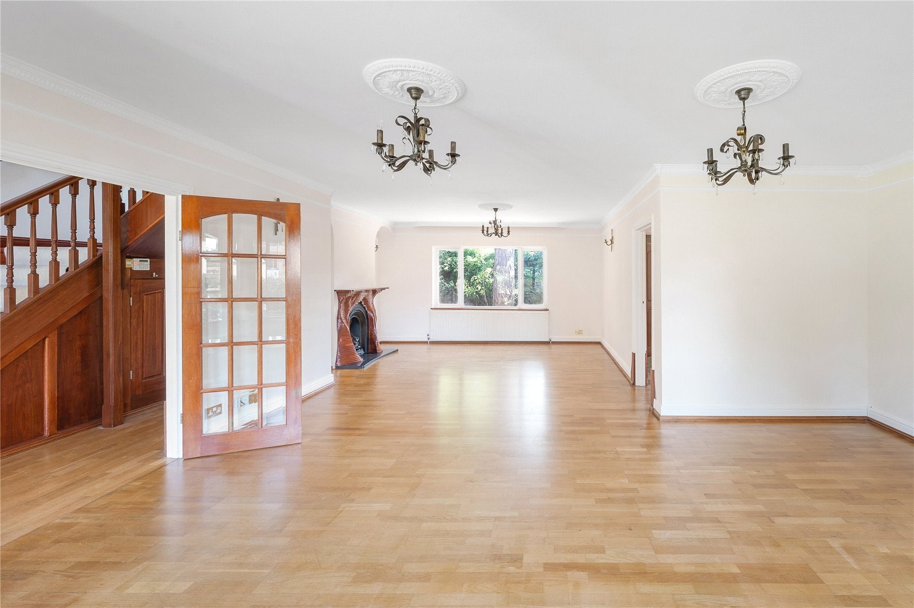 House Ballard Close in Greater London