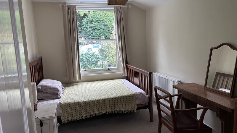 Room Norwood Road in Greater London