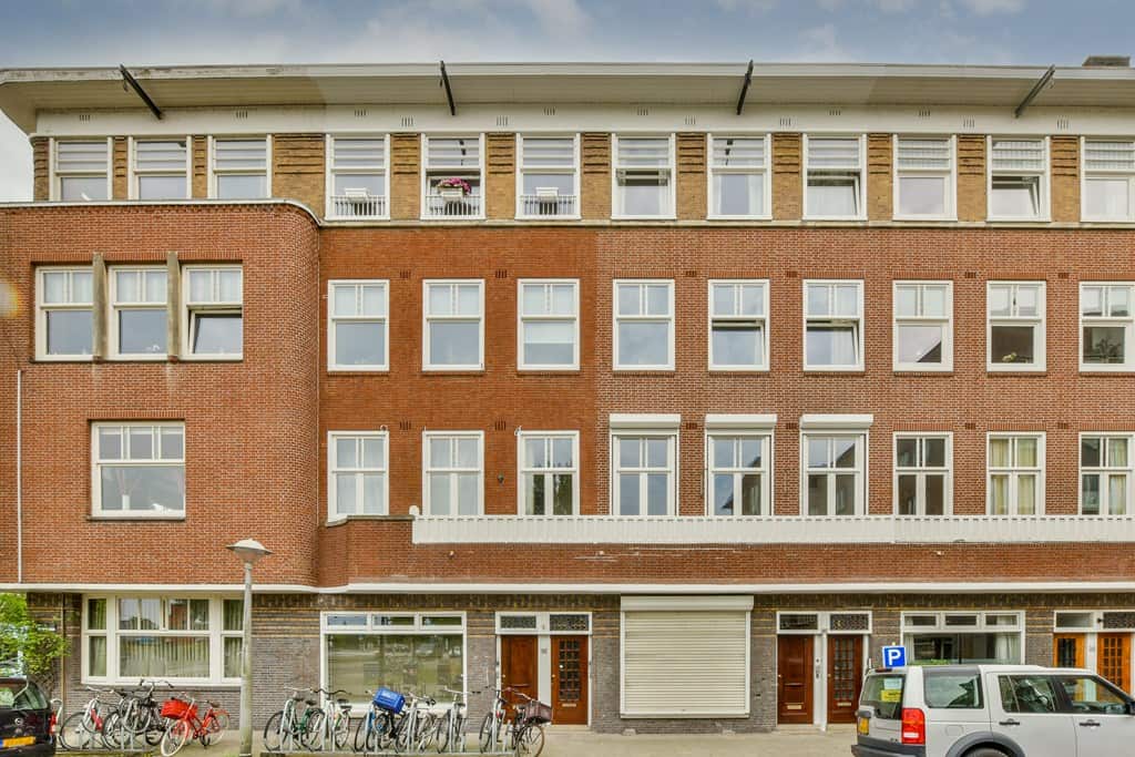 Appartement aan de Amsteldijk in Amsterdam (1079 LE)