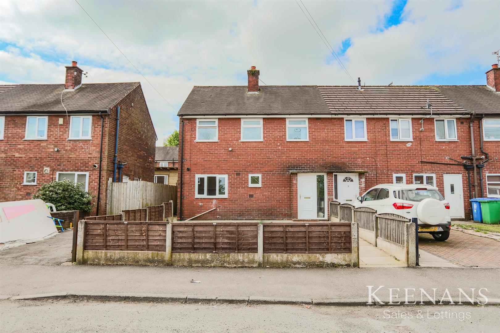 House Wolsey Street in Heywood