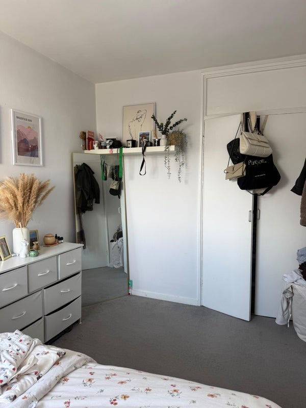 Room Westbridge Road in Greater London