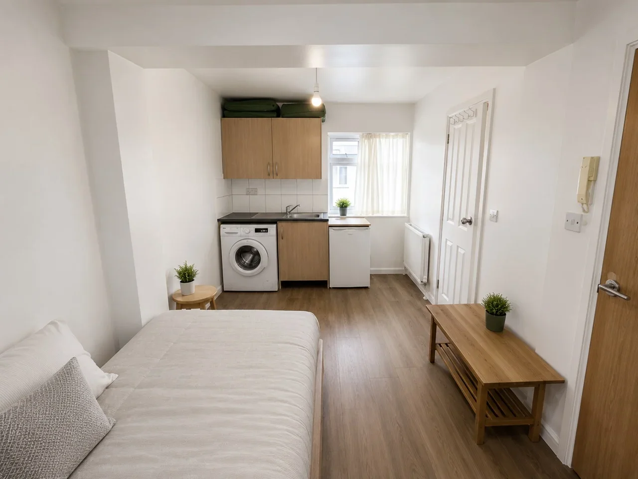 Room Middleham Road in Greater London