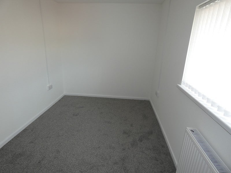 Flat Heol Y Felin in Bryncoch