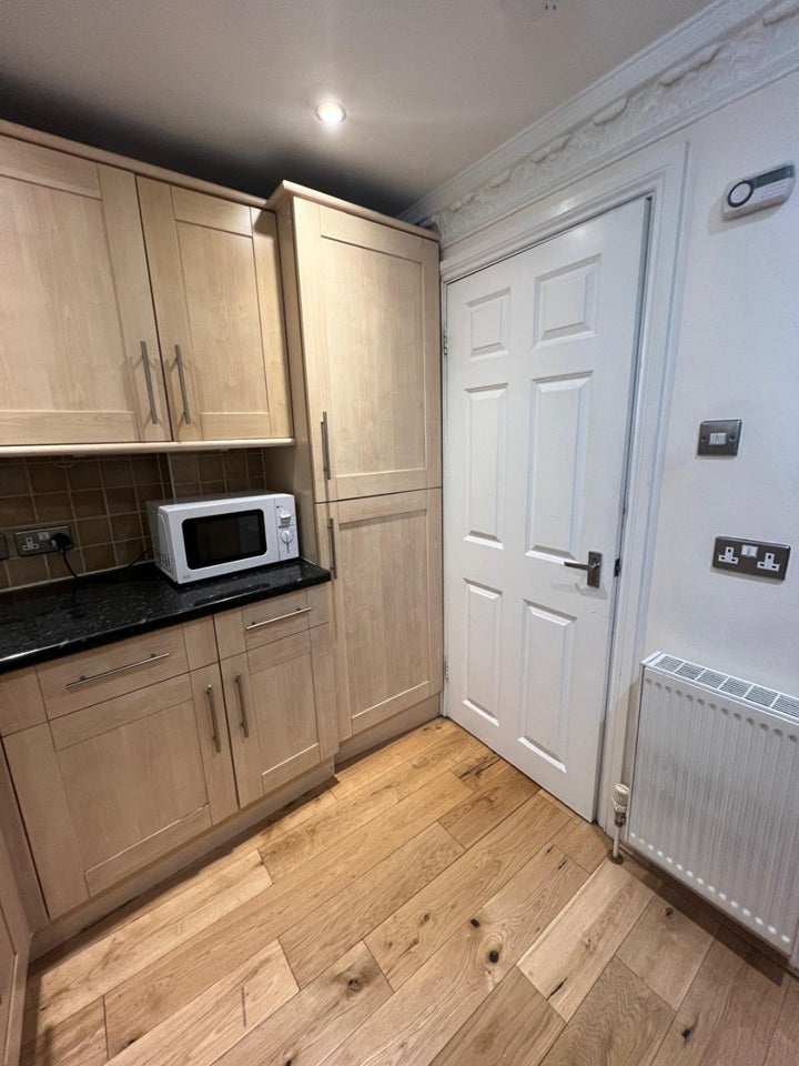 Room Woolwich Road in Greater London