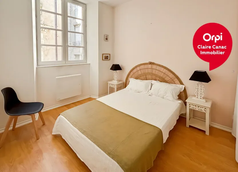 Appartement Place du 8 Mai à Burlats