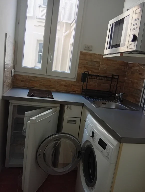Appartement Rue des Frères Morane à Paris