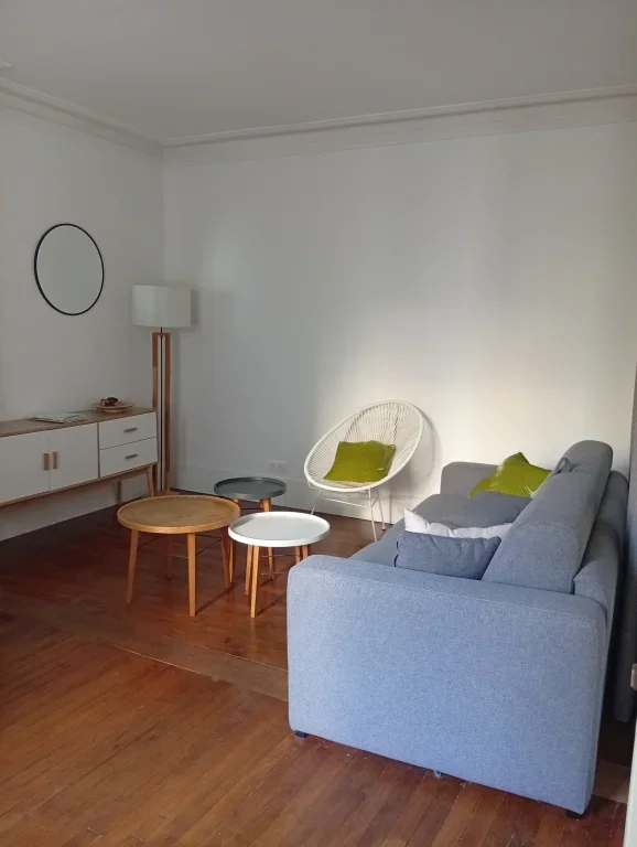 Appartement Rue des Frères Morane à Paris