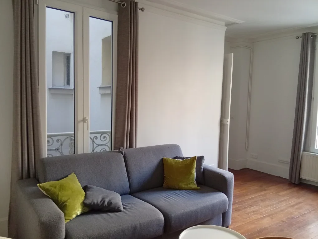 Appartement Rue des Frères Morane à Paris
