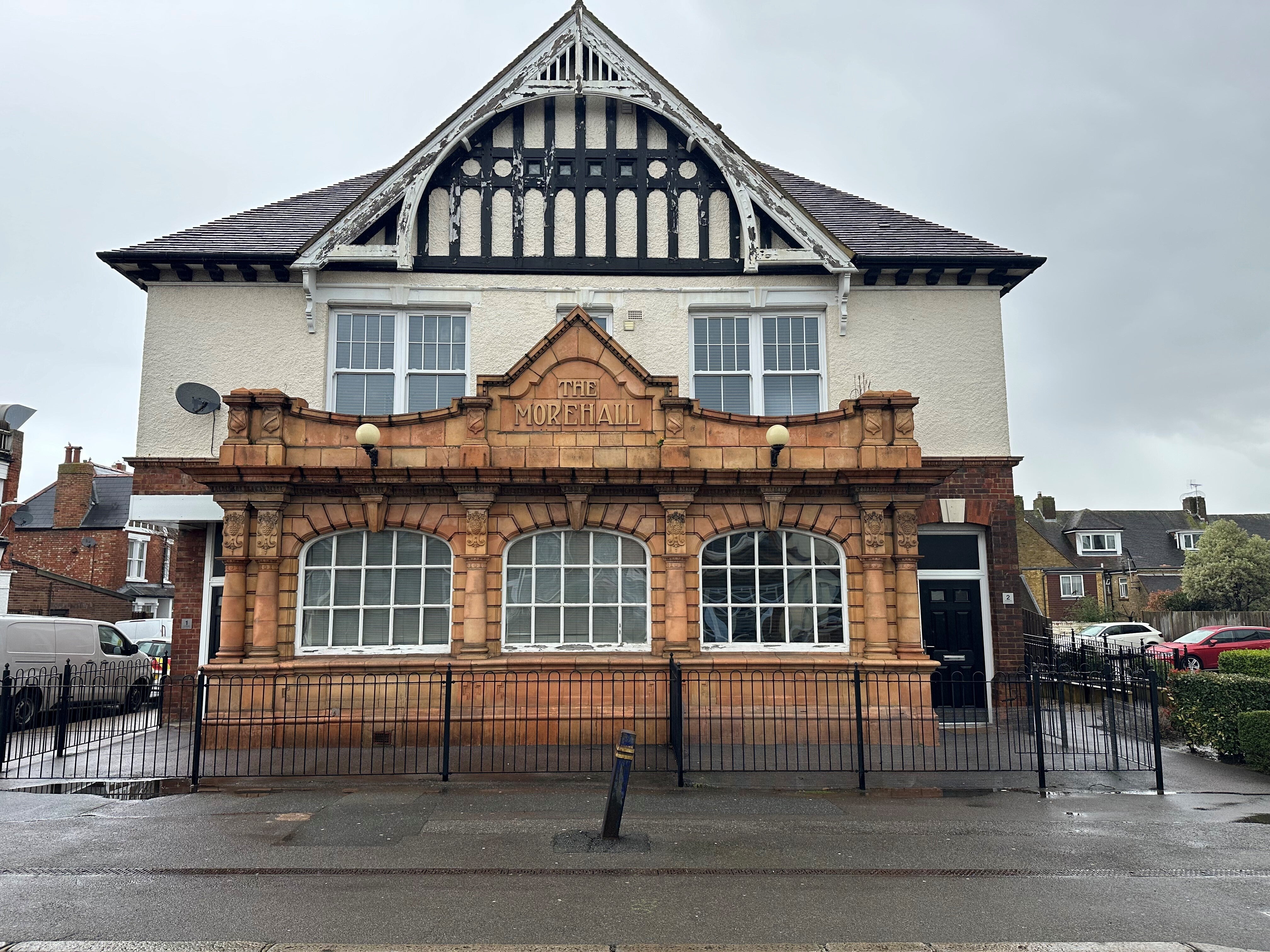Flat Cheriton Road in Folkestone and Hythe District