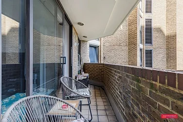 Flat Blythe Road in Greater London