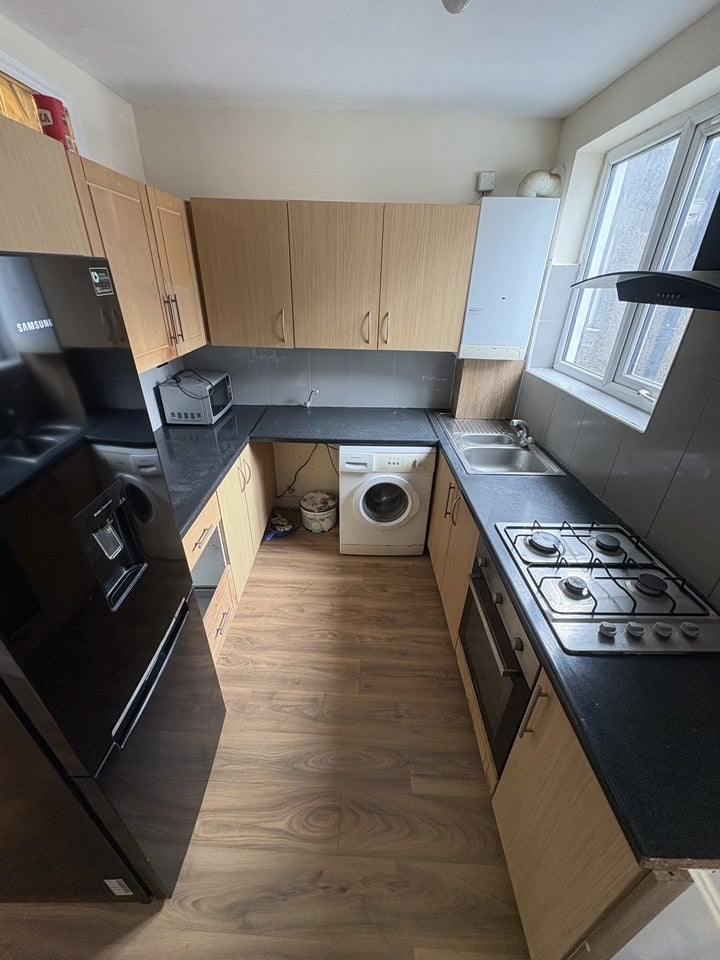 Flat Aldborough Road South in Greater London